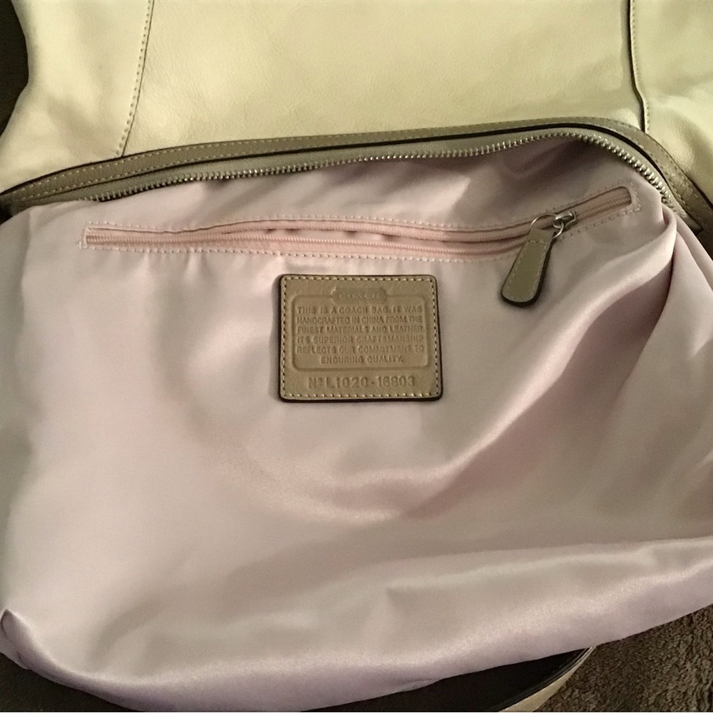 Coach Kristin Spectator Ivory Leather Hobo Bag L1020-16803 - Picture 8 of 10